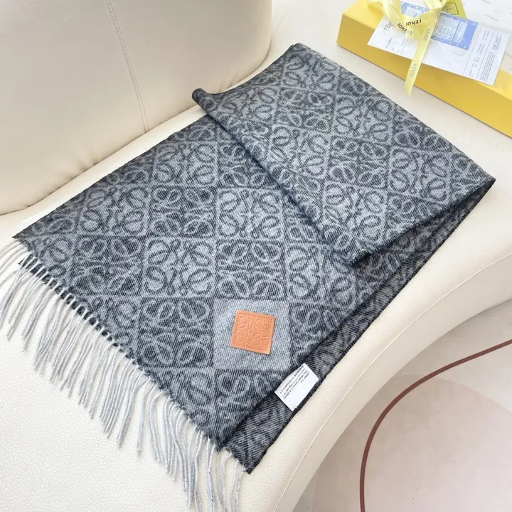 スーパーコピー ロエベ マフラー