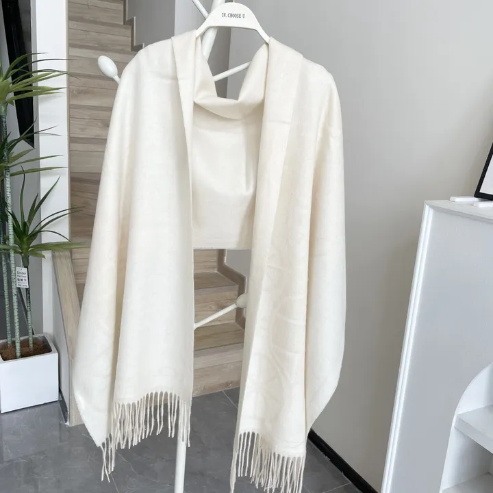 スーパーコピー コーチ マフラー