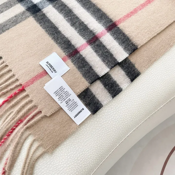 スーパーコピー バーバリー ス マフラー