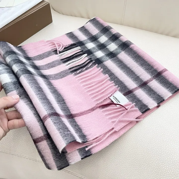 スーパーコピー バーバリー ス マフラー