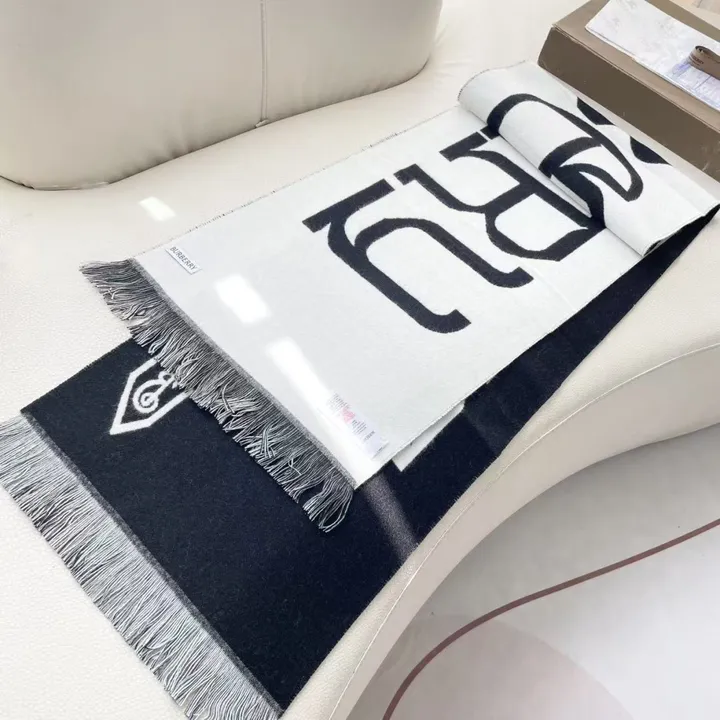スーパーコピー バーバリー ス マフラー
