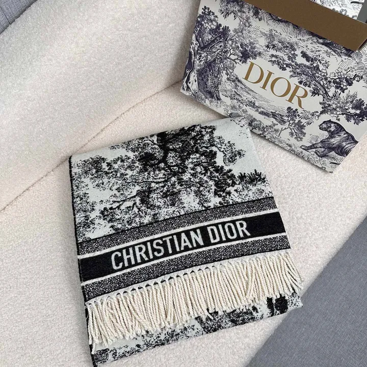 スーパーコピー ディオール マフラー