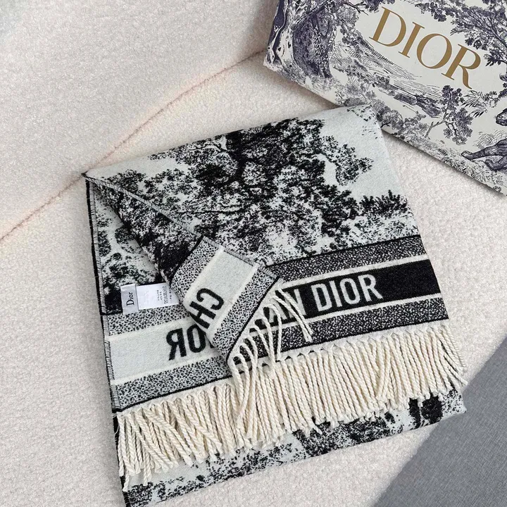 スーパーコピー ディオール マフラー