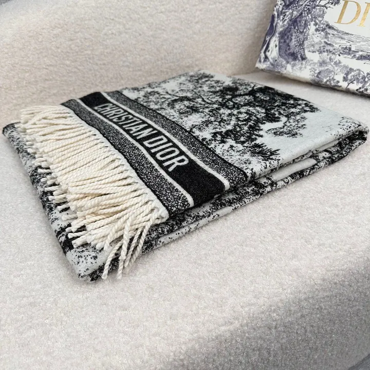 スーパーコピー ディオール マフラー