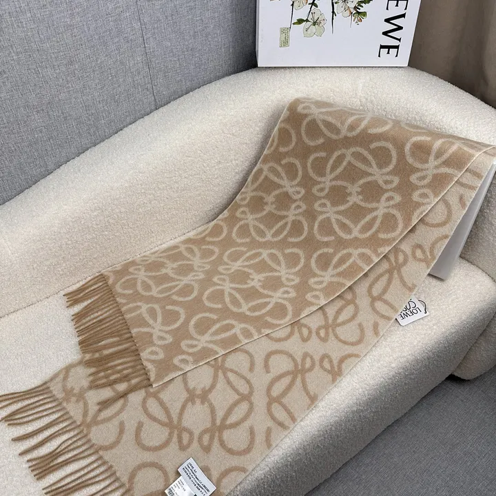 スーパーコピー ロエベ マフラー