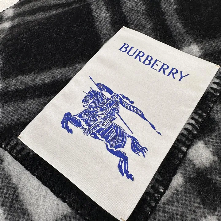 スーパーコピー バーバリー ス マフラー