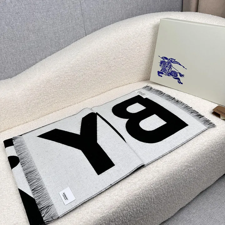 スーパーコピー バーバリー ス マフラー