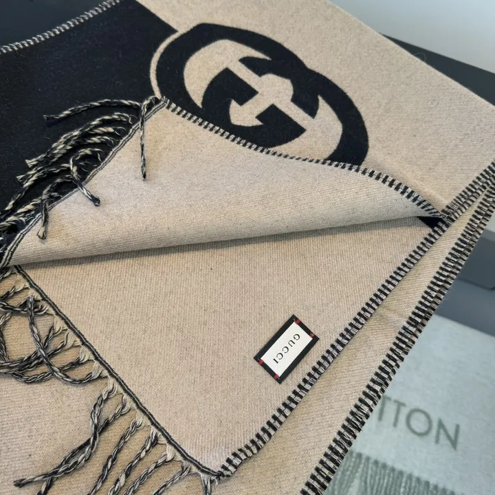 スーパーコピー グッチ マフラー