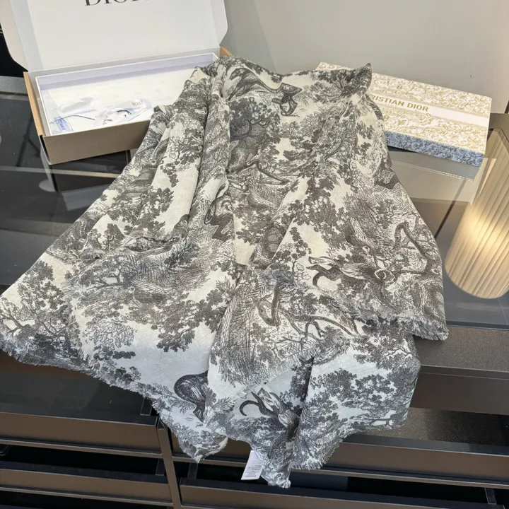 スーパーコピー ディオール マフラー