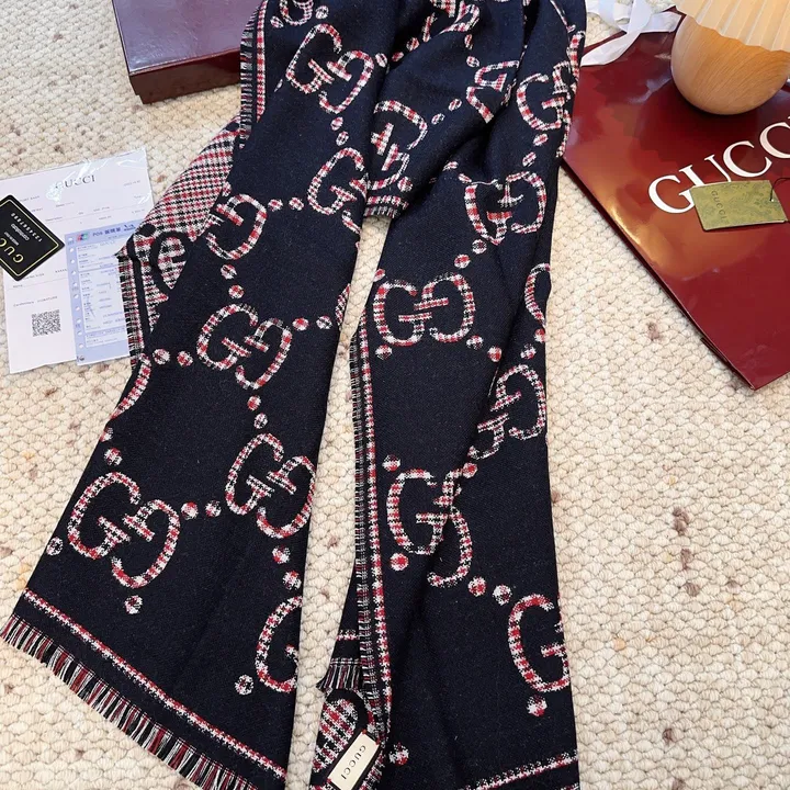 スーパーコピー グッチ マフラー