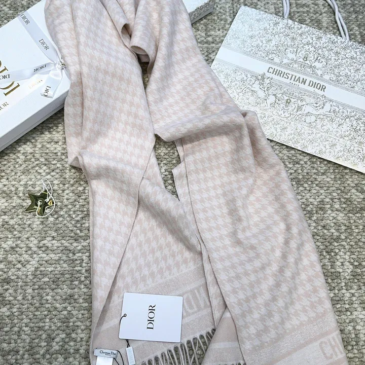 スーパーコピー ディオール マフラー