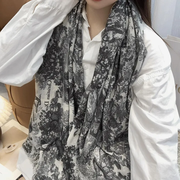 スーパーコピー ディオール マフラー