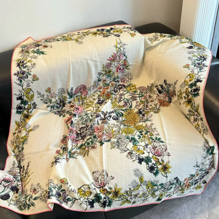 スーパーコピー ディオール マフラー