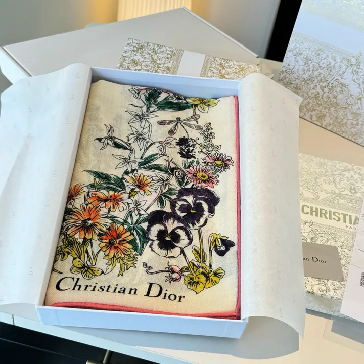 スーパーコピー ディオール マフラー