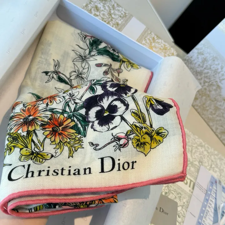 スーパーコピー ディオール マフラー