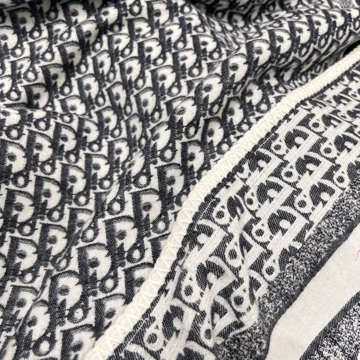 スーパーコピー ディオール マフラー