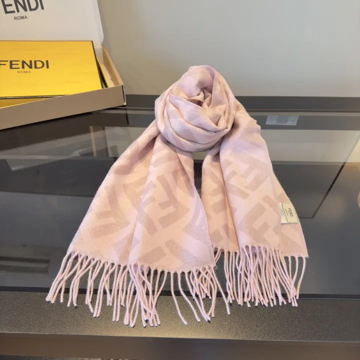 スーパーコピー フェンディ マフラー