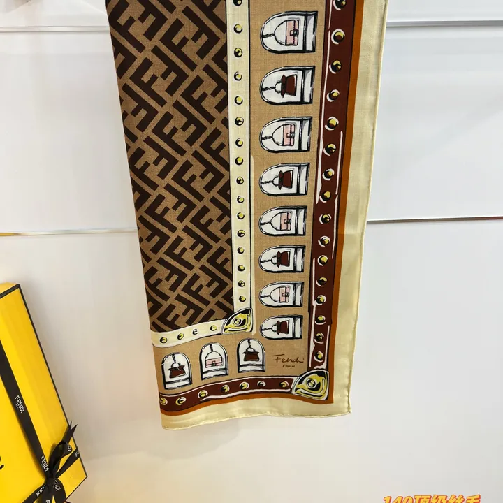 スーパーコピー フェンディ マフラー