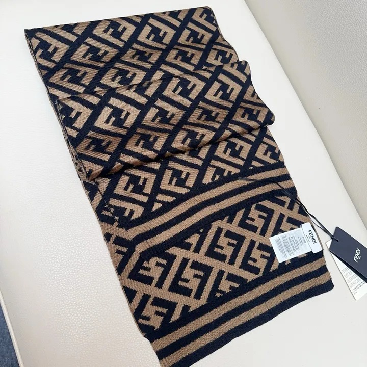 スーパーコピー フェンディ マフラー