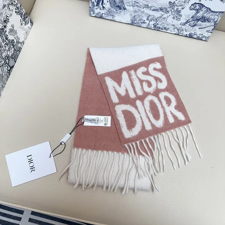 スーパーコピー ディオール マフラー