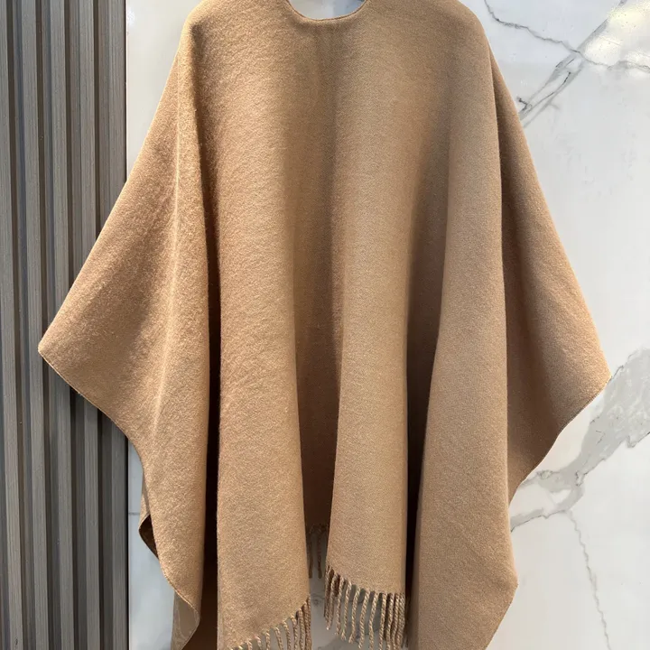 スーパーコピー フェンディ マフラー