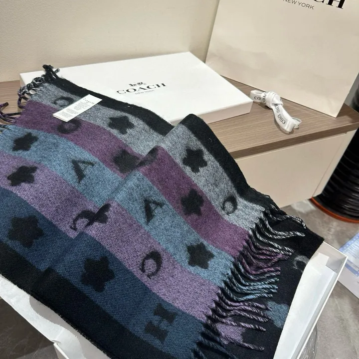 スーパーコピー コーチ マフラー