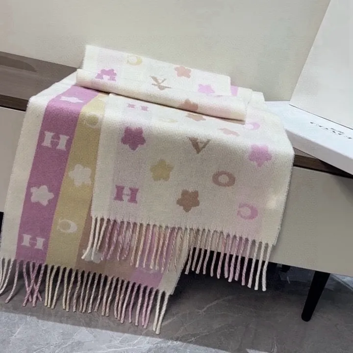 スーパーコピー コーチ マフラー