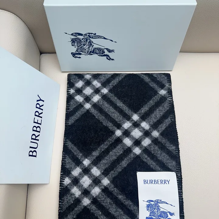 スーパーコピー バーバリー ス マフラー