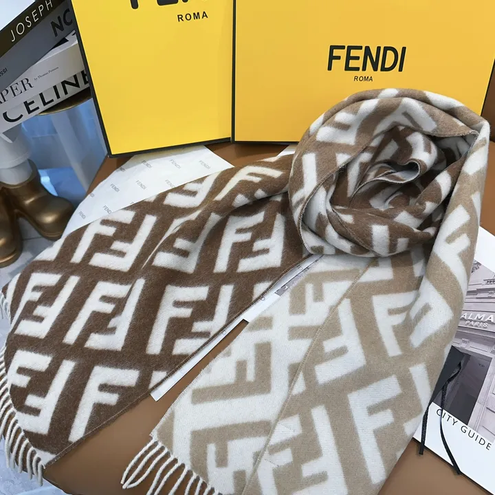 スーパーコピー フェンディ マフラー