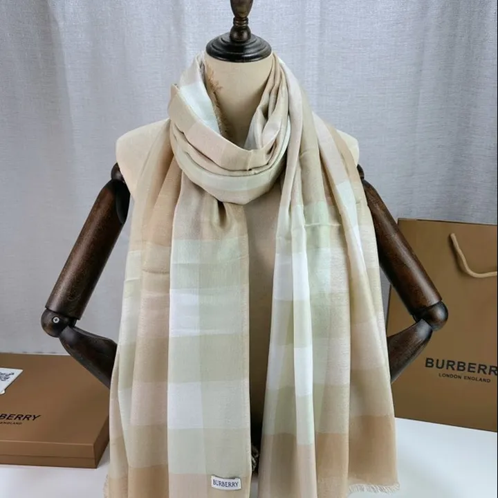 スーパーコピー バーバリー ス マフラー