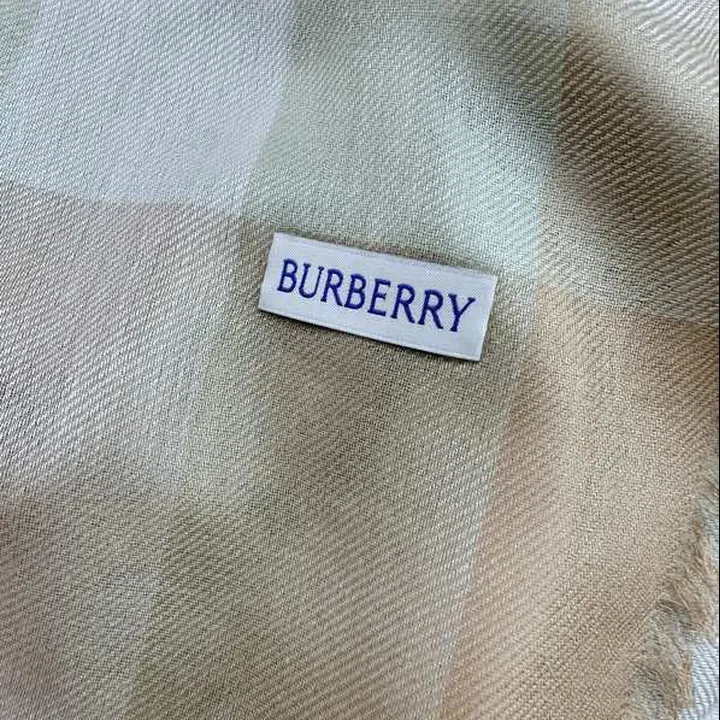 スーパーコピー バーバリー ス マフラー