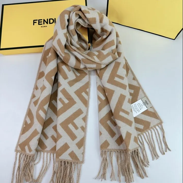 スーパーコピー フェンディ マフラー