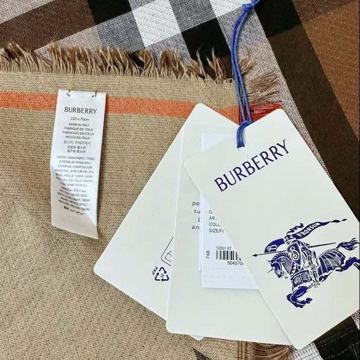 スーパーコピー バーバリー ス マフラー