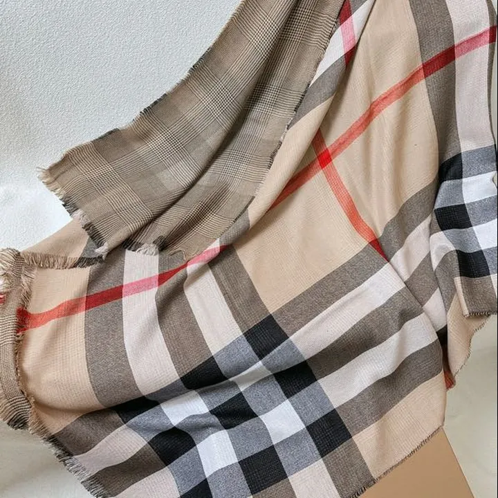 スーパーコピー バーバリー ス マフラー