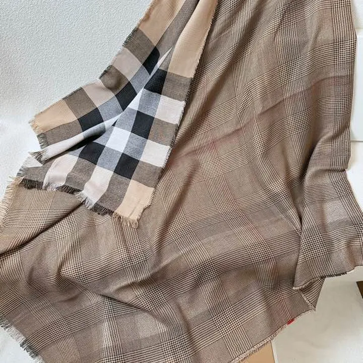 スーパーコピー バーバリー ス マフラー