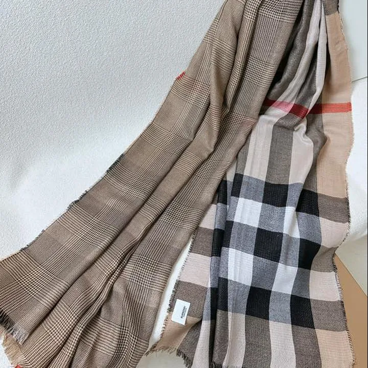 スーパーコピー バーバリー ス マフラー