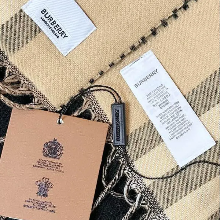 スーパーコピー バーバリー ス マフラー