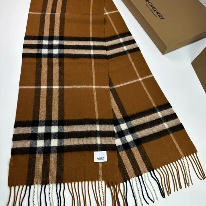 スーパーコピー バーバリー ス マフラー