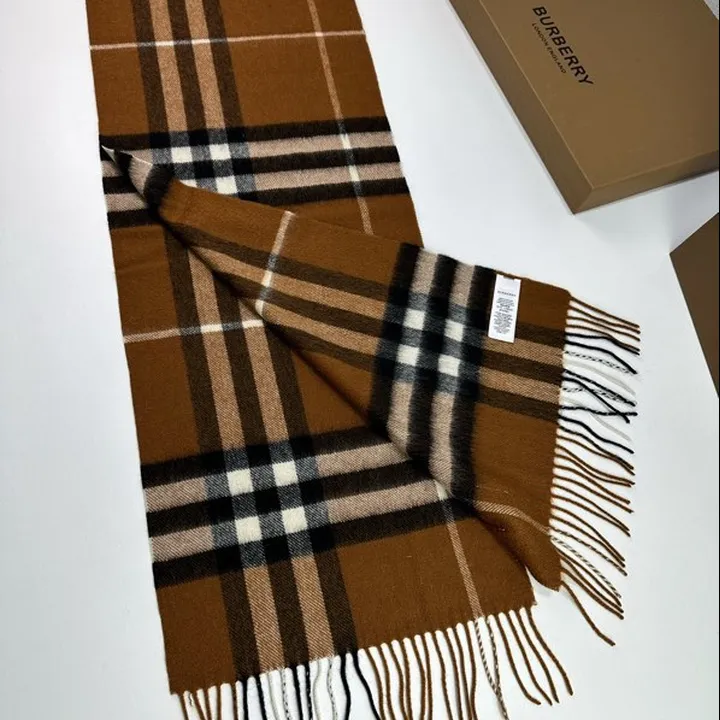 スーパーコピー バーバリー ス マフラー