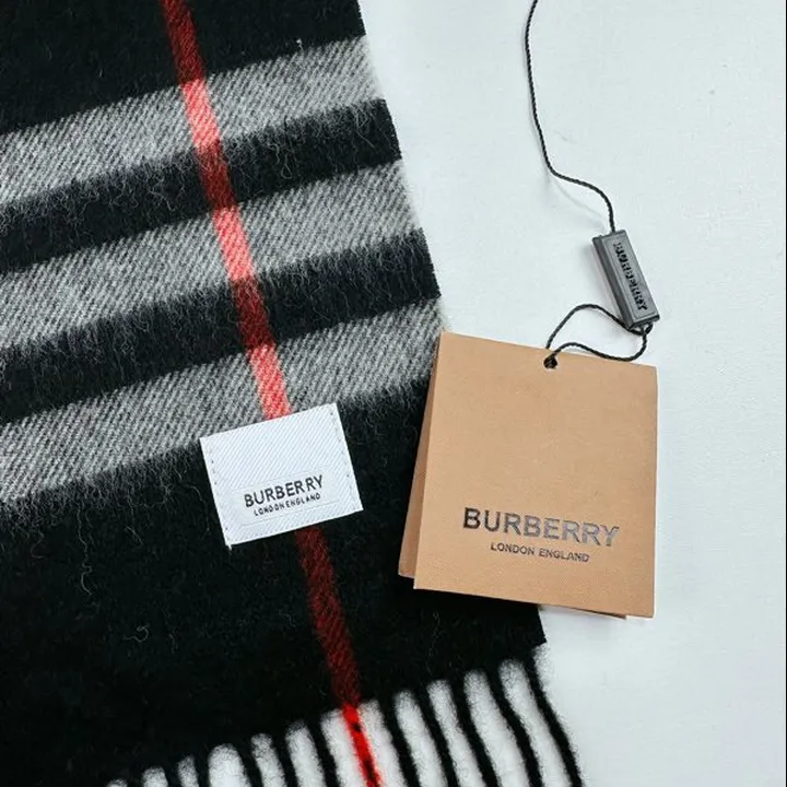 スーパーコピー バーバリー ス マフラー