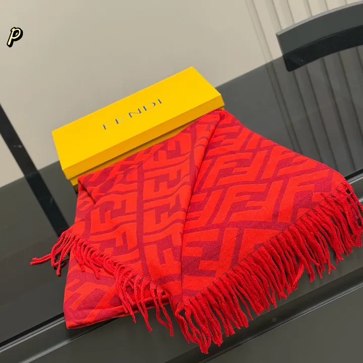 スーパーコピー フェンディ マフラー