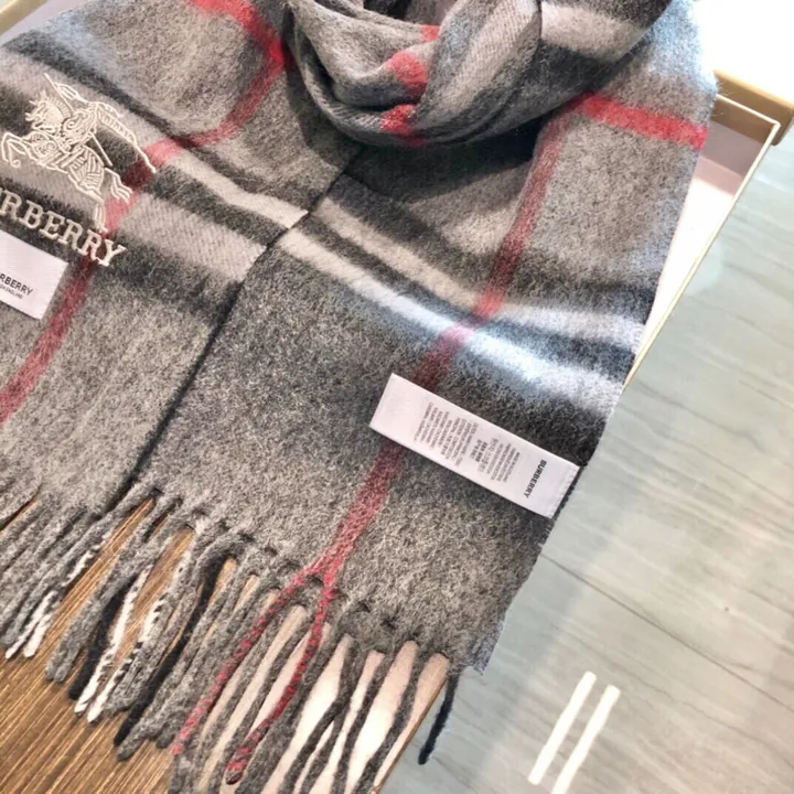 スーパーコピー バーバリー ス マフラー