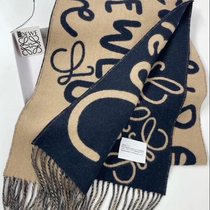 スーパーコピー ロエベ マフラー