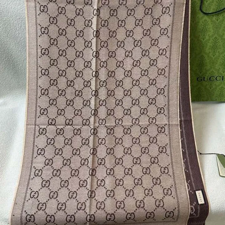 スーパーコピー グッチ マフラー