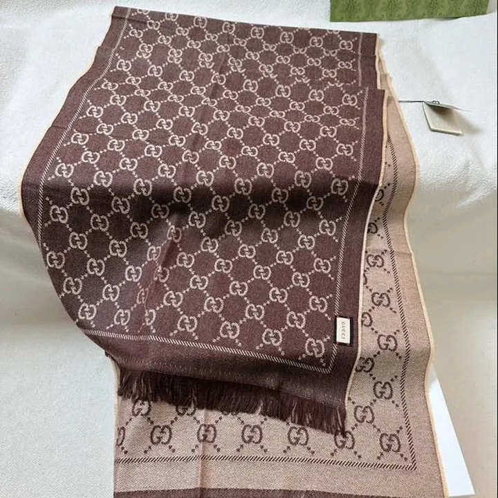 スーパーコピー グッチ マフラー