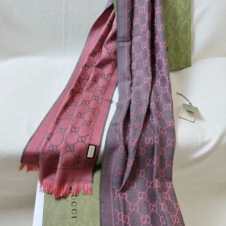 スーパーコピー グッチ マフラー