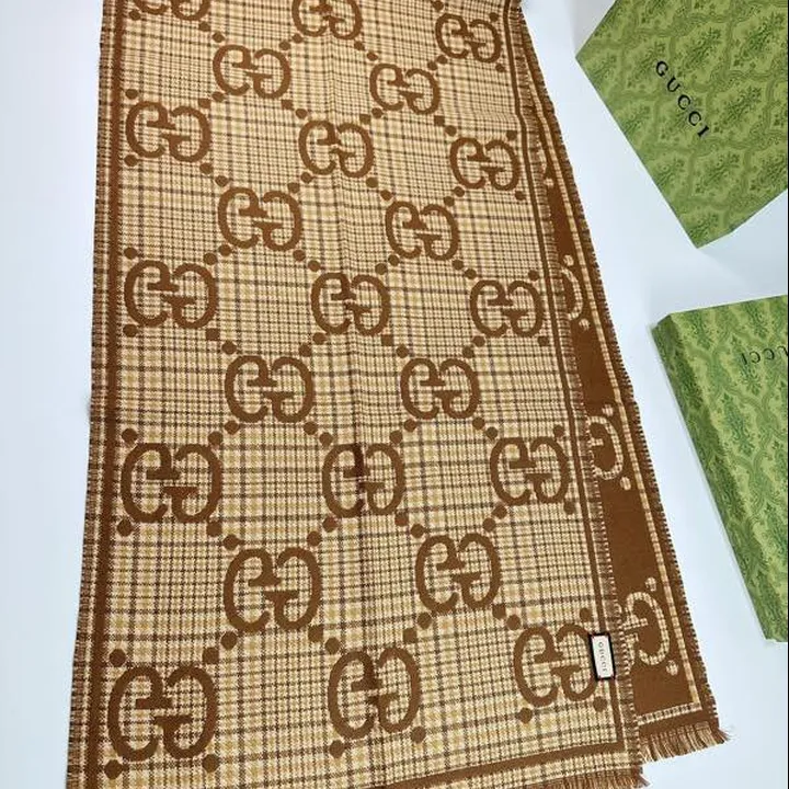 スーパーコピー グッチ マフラー