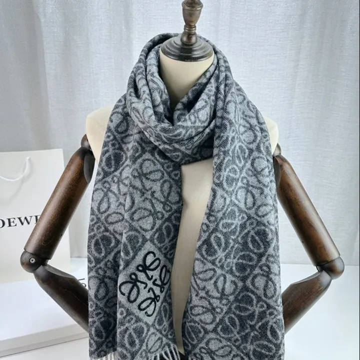 スーパーコピー ロエベ マフラー