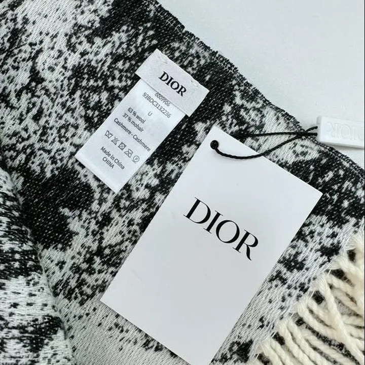 スーパーコピー ディオール マフラー