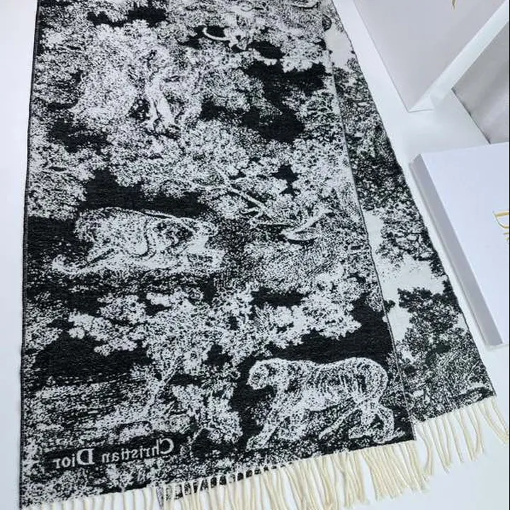 スーパーコピー ディオール マフラー